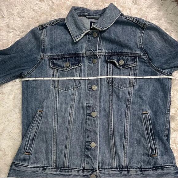 Gap Denim Lightly Distressed Denim Jean Jacket Size M - Picture 6 of 7